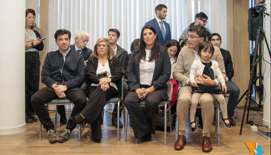 La Legislatura participó de la jura de la nueva Jueza de Familia