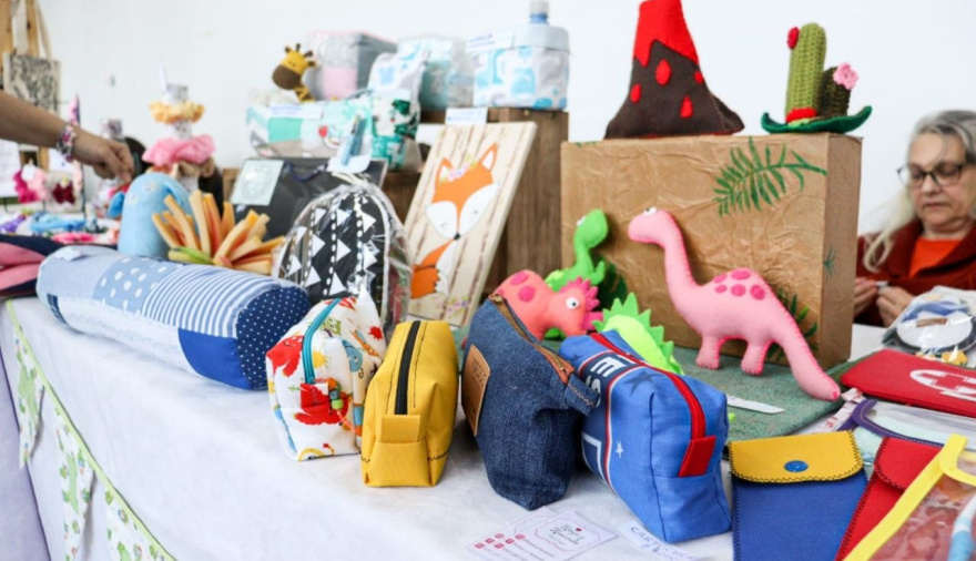 La Expo Emprendedoras - Edición Mes de las Infancias, reunió a emprendedoras locales y familias