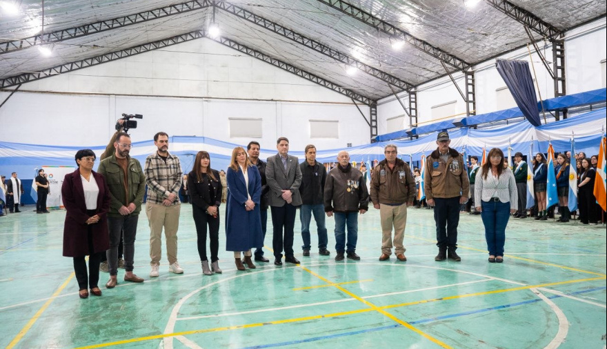 Gobierno rindió homenaje al General José de San Martín a 176° años de su paso a la inmortalidad