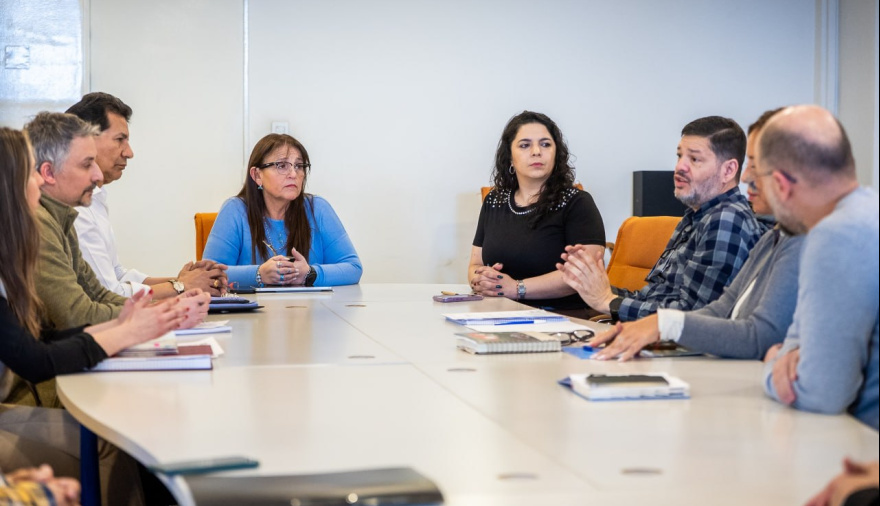 Provincia y la Municipalidad articulan acciones para el acceso a servicios en Ushuaia