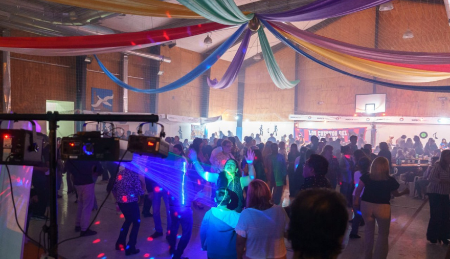 Se realiza una nueva edición del "Baile del Recuerdo" en Ushuaia"