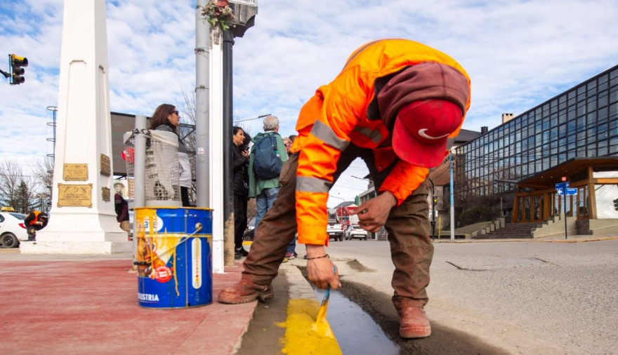 La Municipalidad intensifica las tareas de limpieza y mantenimiento de la ciudad