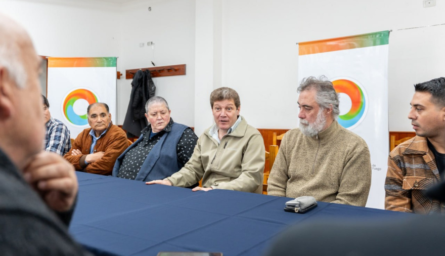 Melella se reunió con taxistas y remiseros de Río Grande
