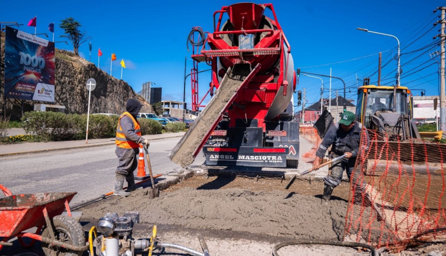 Continúan a buen ritmo las obras municipales en distintos puntos de Ushuaia
