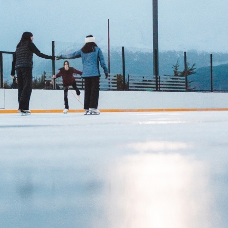La pista de hielo de Yamana Bar es un atractivo especial en Ushuaia