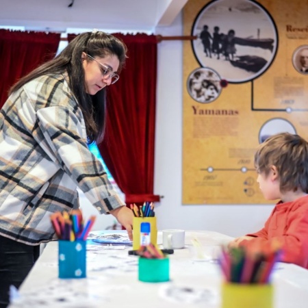 Ushuaia llevó adelante la actividad artística para las infancias “recreando mi invierno”