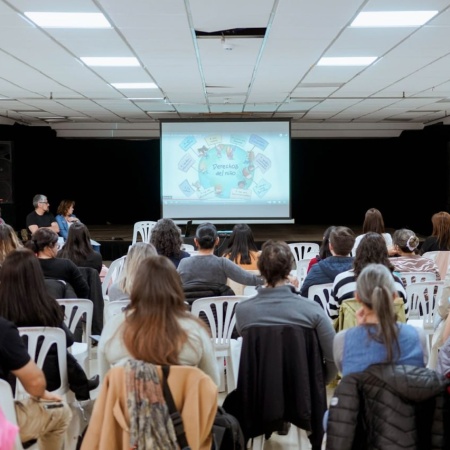 Melo: "A veces surgen situaciones con niños, niñas y adolescentes y lo que necesitamos es contar con familias que los reciban"