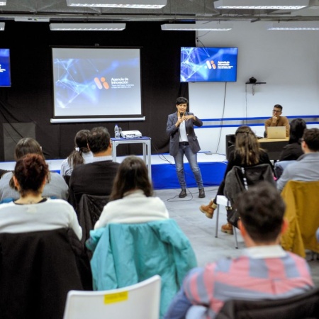 Jóvenes fueguinos participarán del “Programa de especialización en desarrollo y políticas públicas” del CFI