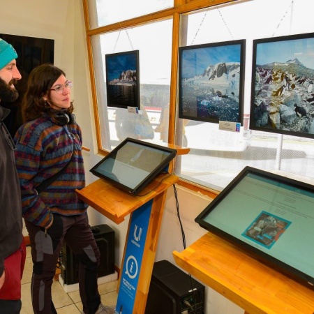 Invitación abierta para disfrutar de la muestra fotográfica "Una ventana a la Antártida" de Andrés Camacho