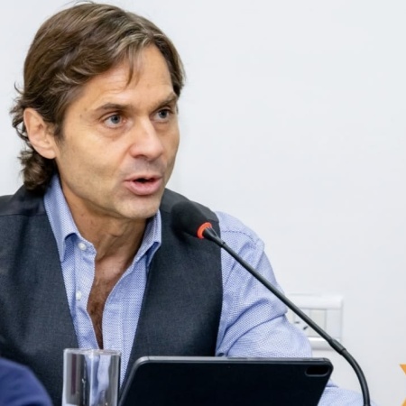 Sciurano: “Ponen en jaque el futuro de los fueguinos porque no definimos elecciones nacionales como lo hace Córdoba”