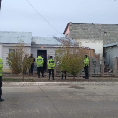 Detuvieron a dos hombres que agredieron a la policía