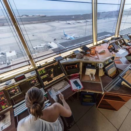 Controladores anuncian medidas sindicales que afectarán vuelos