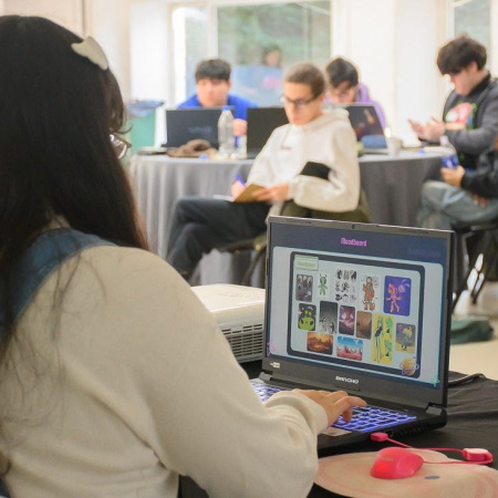 Gran convocatoria en la "GAME JAM: Desarrolladoras" organizada por el CFI y la Agencia de innovación