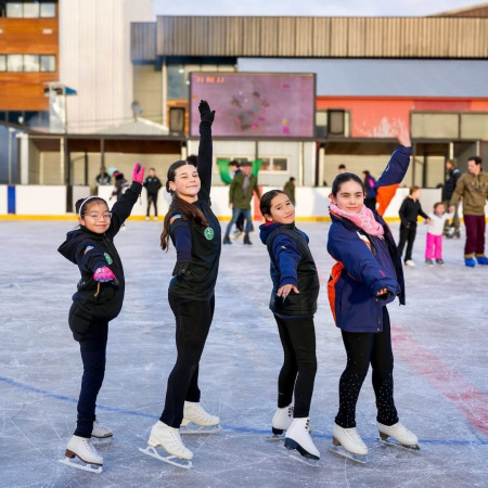 Se inauguró la temporada de la pista de hielo "Carlos Tachuela Oyarzún"