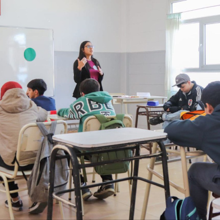 Educación continúa reforzando su compromiso con la convivencia escolar en el nivel secundario