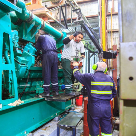 Concluyeron con éxito los trabajos sobre el generador Cummins 1 en Tolhuin