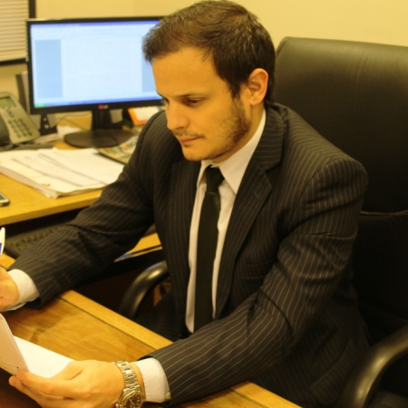 Las fotos de contenido sexual pertenecen a una vieja causa judicial y piden cerrar el caso 