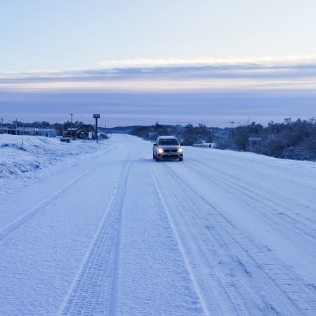 Se recomienda transitar con precaución en la Ruta 3 debido a las nevadas registradas