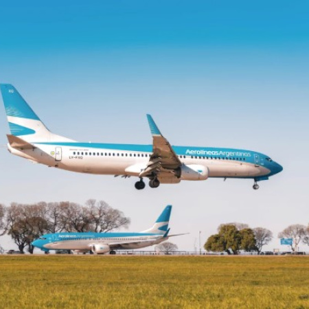 Hubo dos amenazas de bomba en vuelos de Aerolíneas Argentinas