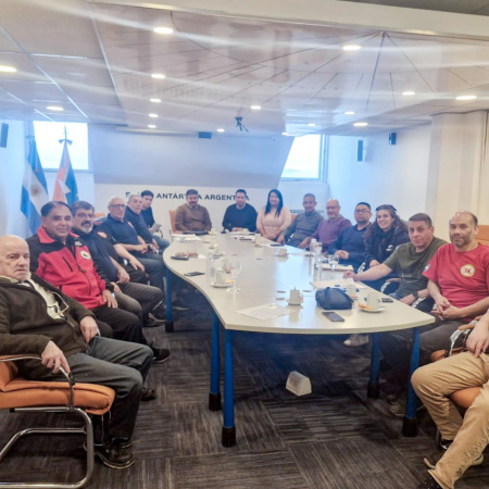 El gobierno provincial se reunió con Bomberos para avanzar en mejoras del sistema de emergencias