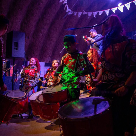 La Casa de las Juventudes celebró junto a vecinos y vecinas la "Fiesta Tamboreras"