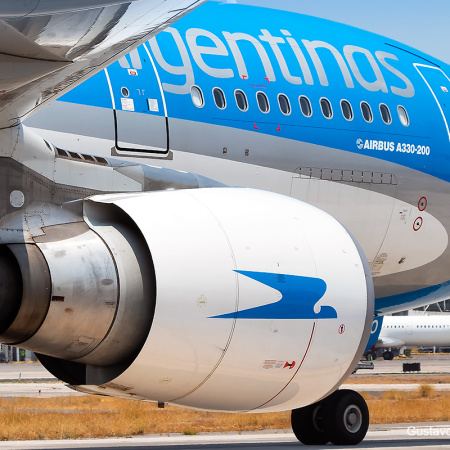 Aerolíneas Argentinas cancela 28 servicios y reprograma 43 por paro de controladores