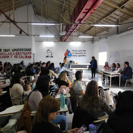 La Fiscalía de Género brindó una charla sobre intervenciones en casos de violencia y abuso