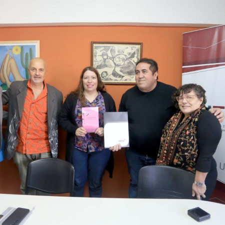 El Municipio firmó un convenio con la UNTDF para fortalecer el programa "Cocineritos, cuentos y relatos"