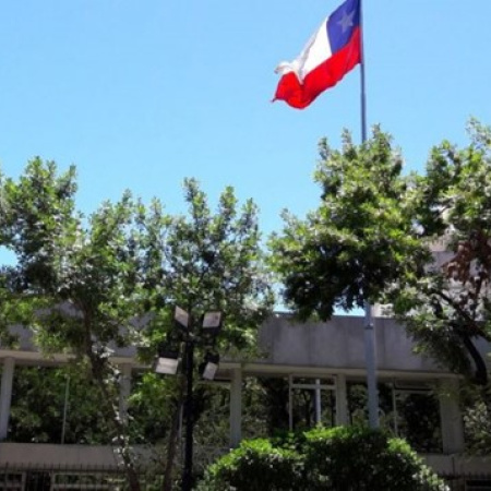 El Embajador de Chile reclamó por dificultades financieras en los consulados en Argentina