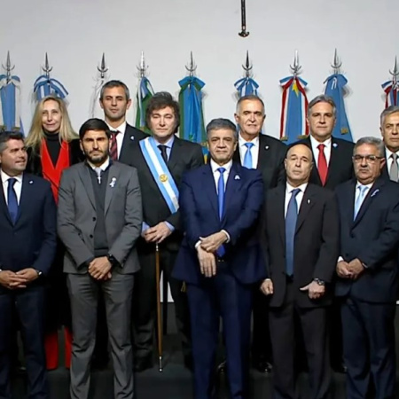 Milei reúne a gobernadores con las reformas laboral e impositiva sobre la mesa