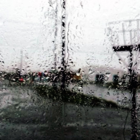 Defensa Civil de Ushuaia recuerda medidas preventivas ante la alerta amarilla por lluvias