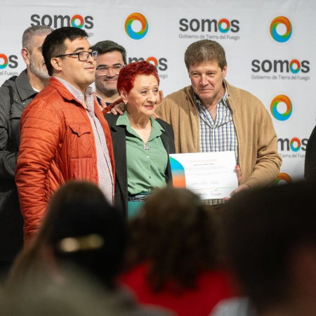 Egresados del programa "Yo, sí puedo" y "Primaria Intensiva" recibieron sus diplomas