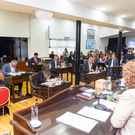 Proyectos claves en suspenso: nueva suspensión de la sesión legislativa