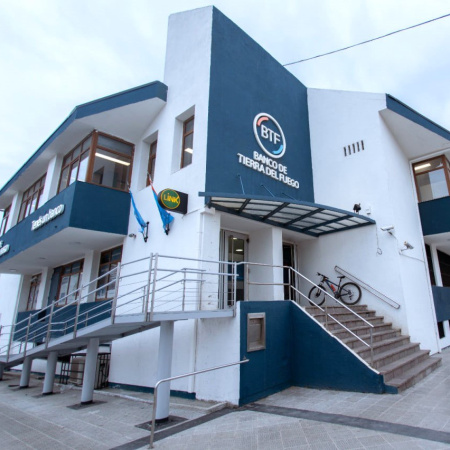 El Banco Tierra del Fuego asiste a empresas para el pago de salarios y medio aguilando