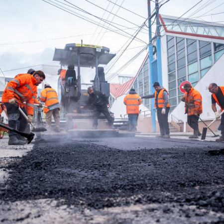 Avanza el programa de recuperación vial con repavimentación en las calles 12 de Octubre y Fitz Roy