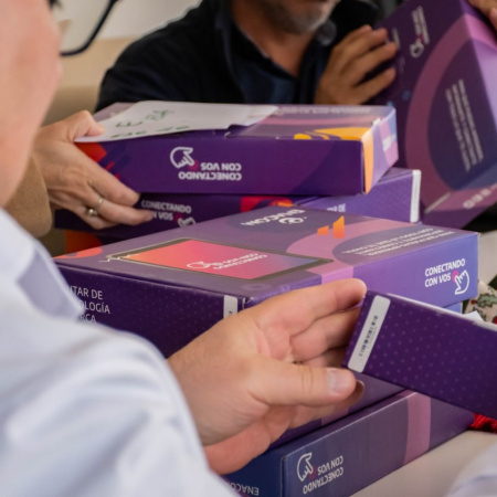 Alfabetización nacional: reparten tablets en las escuelas públicas de la provincia