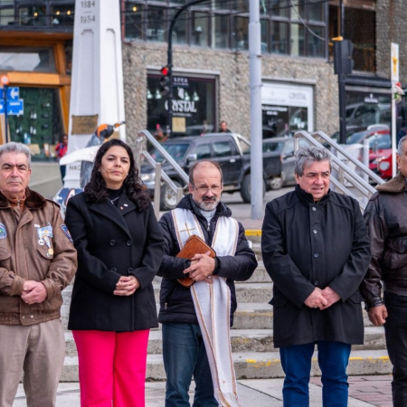 Funcionarios municipales participaron del acto por el Día del Veterano del Conflicto en el Canal de Beagle en 1978
