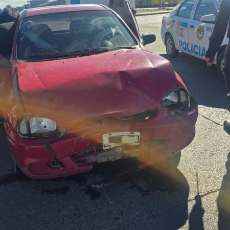 Choque, fuga y alcoholemia positiva en Av. Belgrano