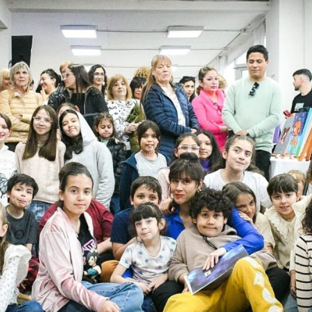 Miles de vecinos pasaron por el Centro Cultural, Social y Político “Nueva Argentina”