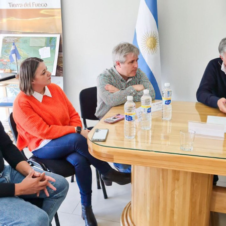 Gobierno y la Cámara de Comercio de Río Grande delinean acciones conjuntas