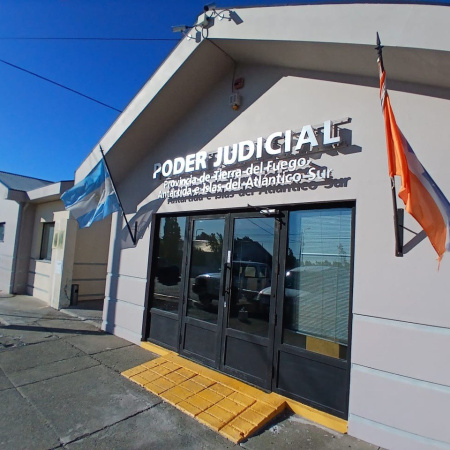 Dos personas serán juzgadas por contactar menores por redes sociales