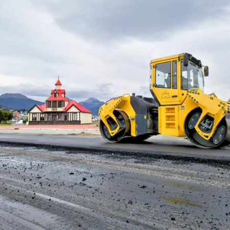 Avanza la pavimentación en las calles de Ushuaia