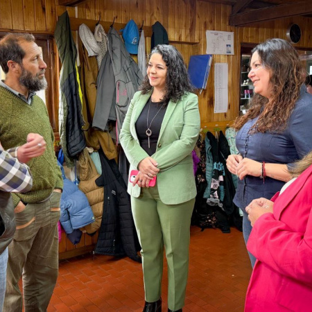 El Municipio acompañó el inicio del ciclo lectivo en la Escuela Experimental Las Lengas