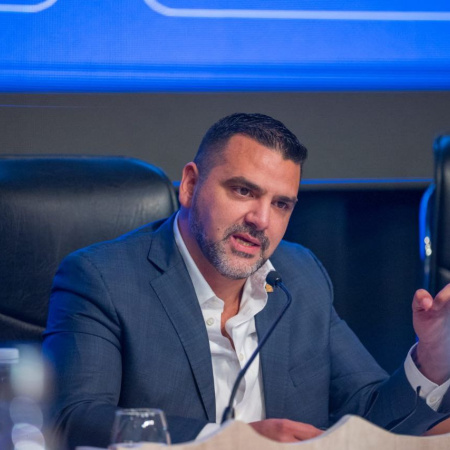 Fuerte mensaje político de Vuoto en la apertura de sesiones: "Gobernar es proteger a los fueguinos"