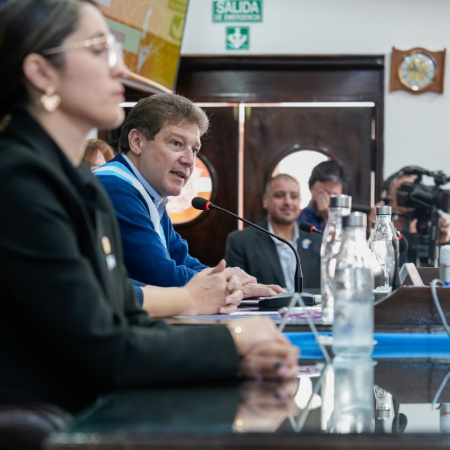 Puerto de Ushuaia: "Es una grotesca intervención federal, es ilegal y es ilegítima"