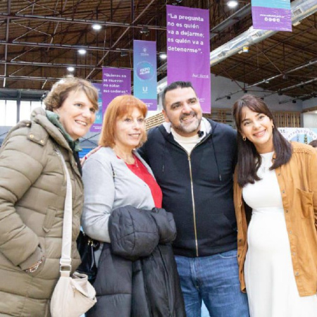 El intendente Vuoto recorrió la Expo Mujer que contó con más de 130 emprendedoras