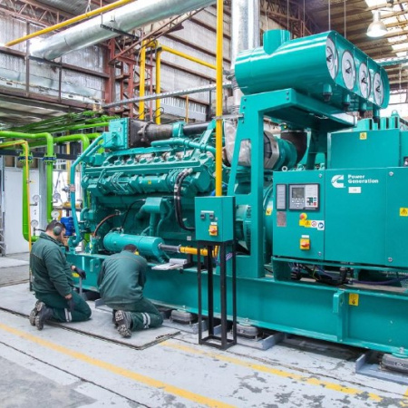 La DPE informa tareas finales de calibración en el nuevo generador Cummins N°3 de Tolhuin