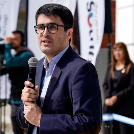 Oscar Bahamonde: “Reforma no solamente significa incrementar los tributos”