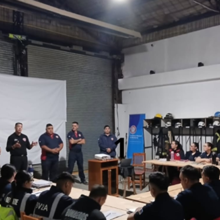 Inició el ciclo formativo en la Academia Provincial de Bomberos Voluntarios de Tierra del Fuego