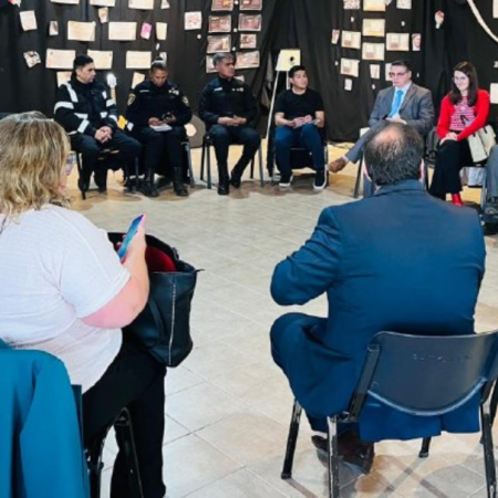 Realizan reunión de trabajo para fortalecer el abordaje de situaciones de violencia en Tolhuin  